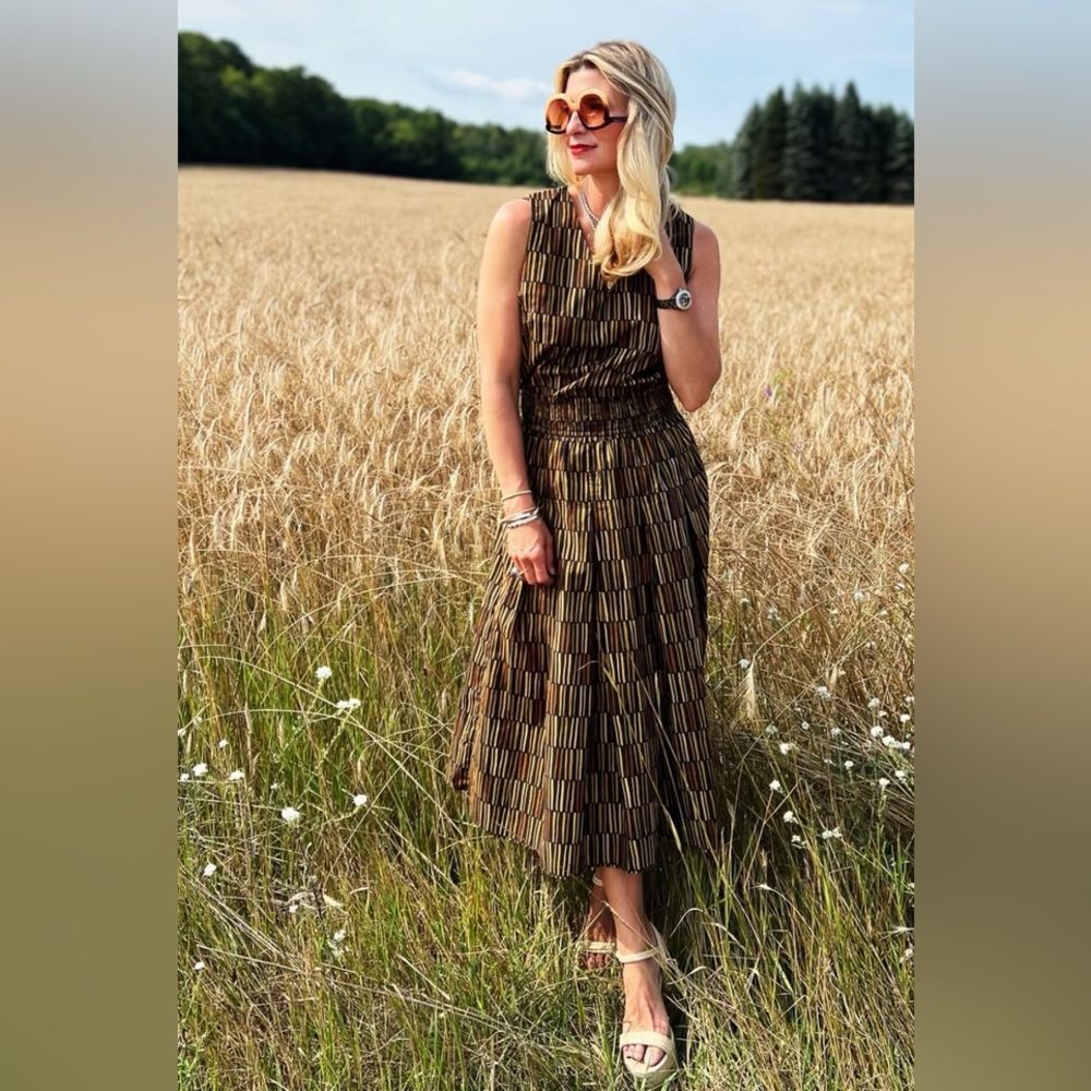 Elegant Brown Midi Skirt